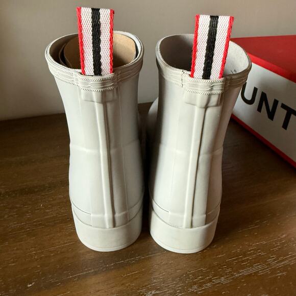 Hunter Woman’s Original Gray Play Short Rain Boots- Size 8M - Picture 6 of 10